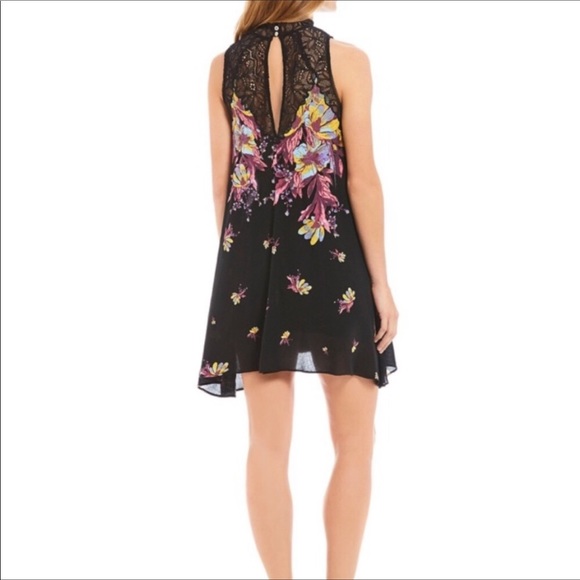 Free People - Picture 2 of 4